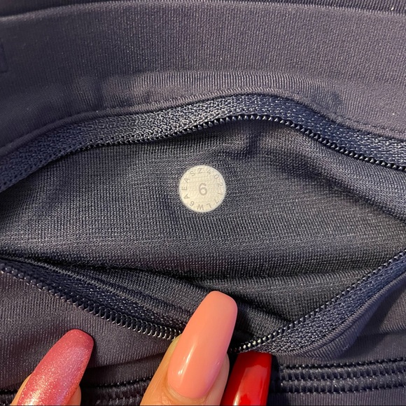 Lululemon Pace Perfect Crop - Picture 4 of 4